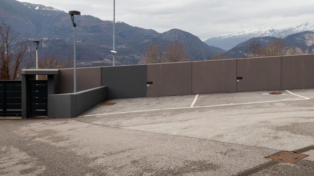トレントMine House Hill- 2 Privat Parking!アパートメント エクステリア 写真