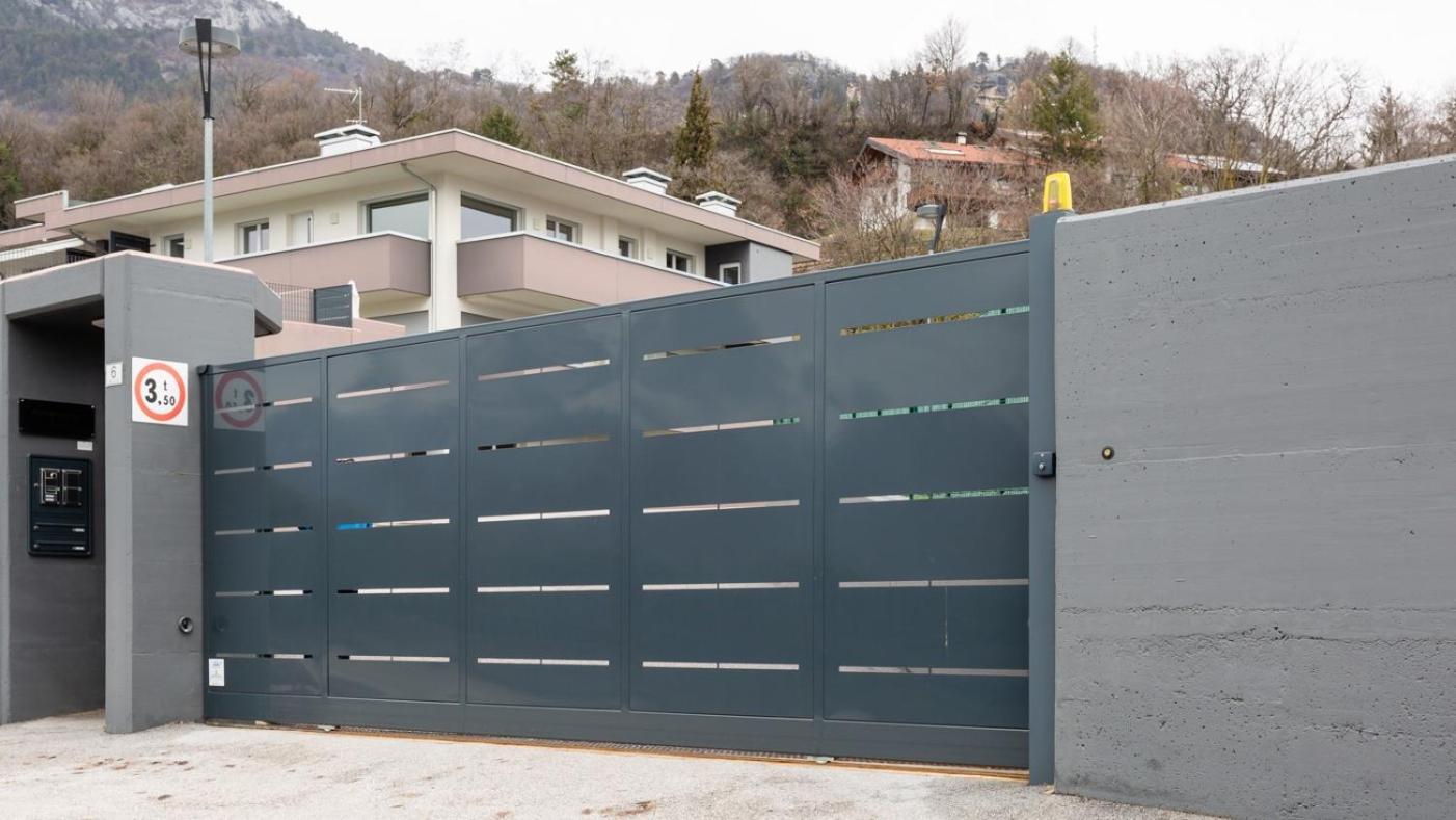 トレントMine House Hill- 2 Privat Parking!アパートメント エクステリア 写真
